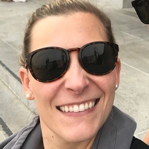 Meet your Posher, Emily